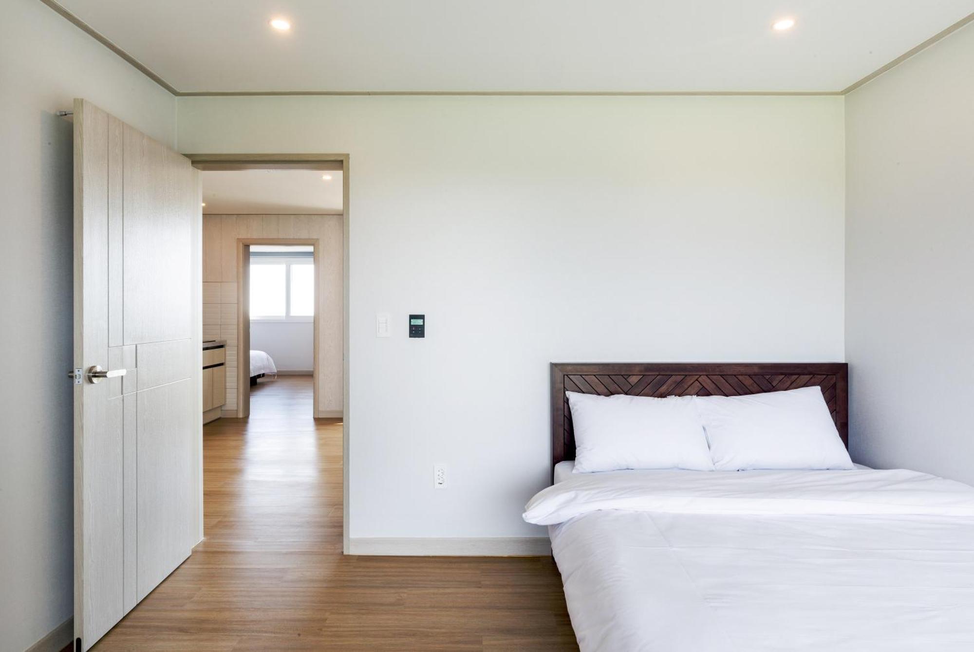 Ocean Square Resort Seogwipo Bilik gambar